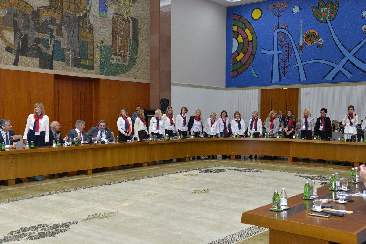 forum-2019/004
