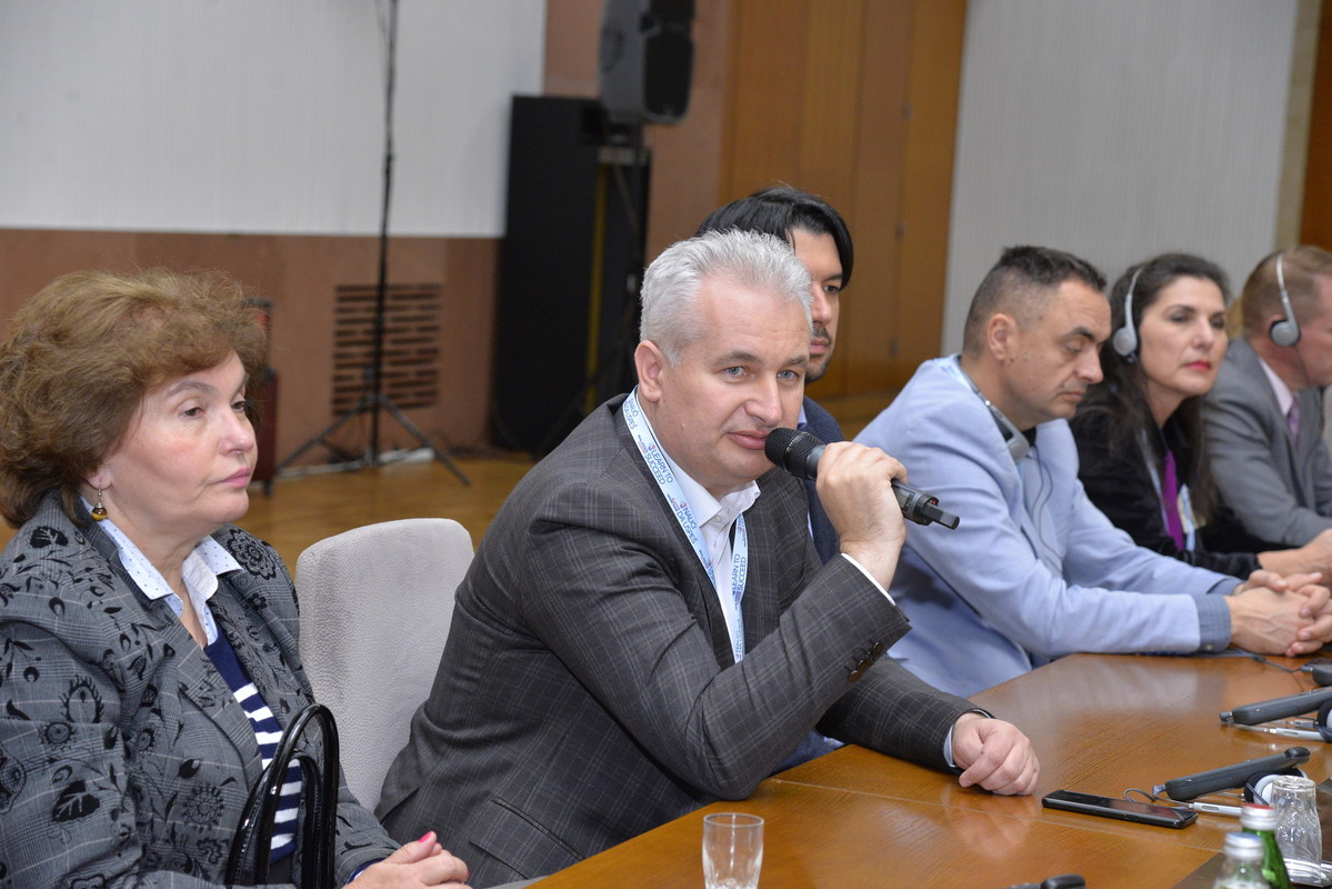 forum-2019/023