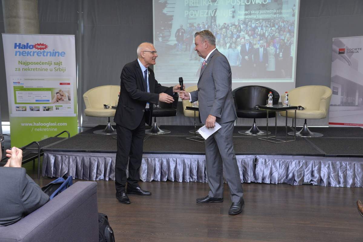 forum-2019/046